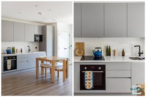 1 bedroom apartment for sale, Stamford Road, London, N15