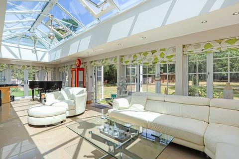 5 bedroom detached house for sale, 25 Crooksbury Road, Farnham, GU10