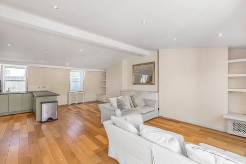3 bedroom terraced house to rent, Warwick Gardens, Earls Court, London, W14