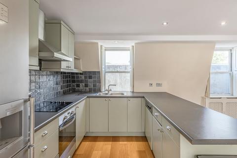 3 bedroom terraced house to rent, Warwick Gardens, Earls Court, London, W14