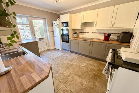 3 bedroom detached bungalow for sale, Blacksmiths Lane, Happisburgh NR12