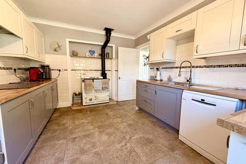3 bedroom detached bungalow for sale, Blacksmiths Lane, Happisburgh NR12