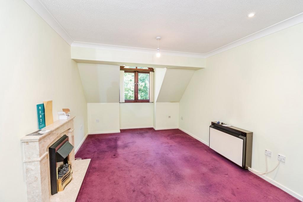 Bedroom, fireplace