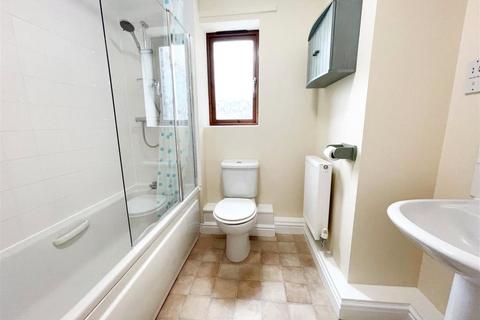 2 bedroom flat to rent, Kelling Way, Broughton, Milton Keynes, MK10