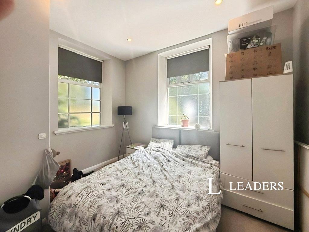 Apartment in Brighton, Round Hill - View 4