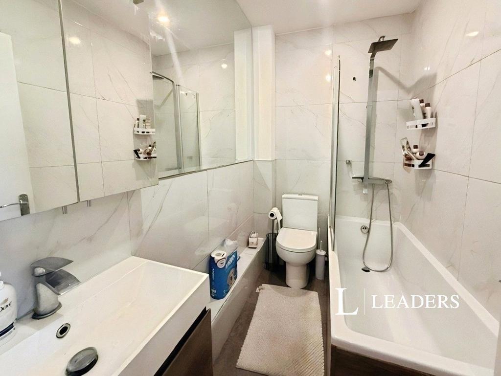 Apartment in Brighton, Round Hill - View 5
