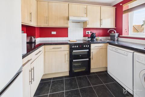 3 bedroom terraced house for sale, Snowdon Close, Eastbourne BN23