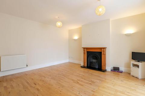 undefined, Queen Street, Geddington, Kettering