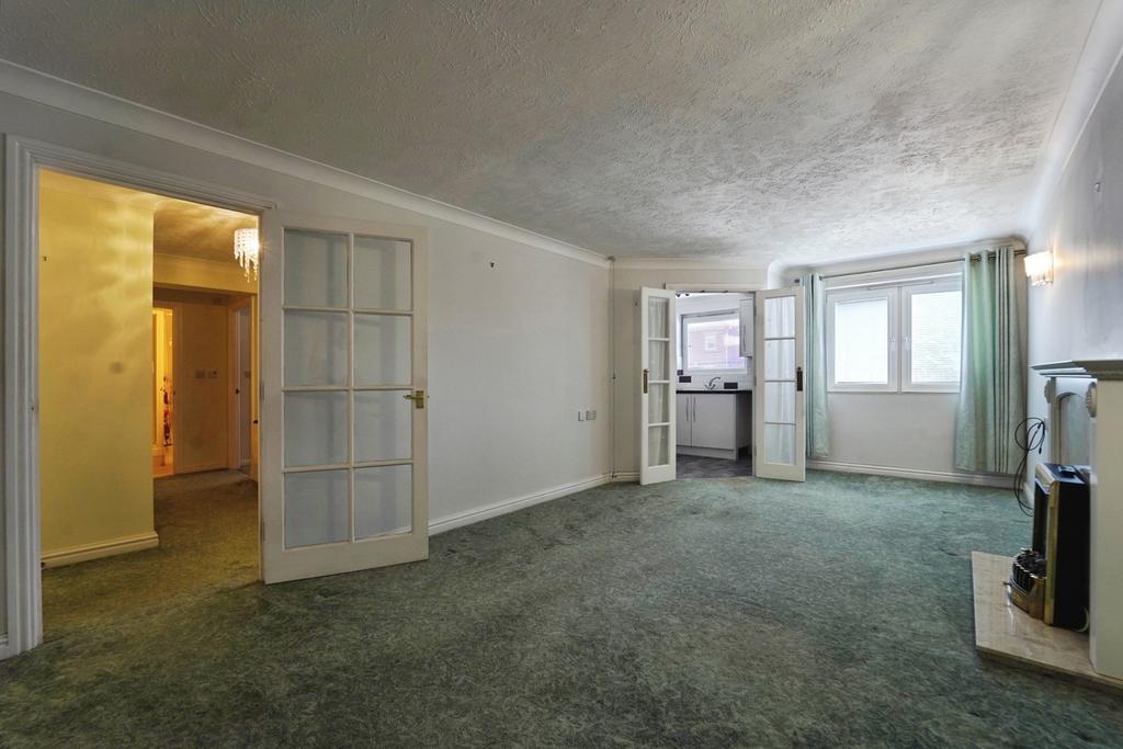 Apartment in Hove, Brighton and Hove - View 4