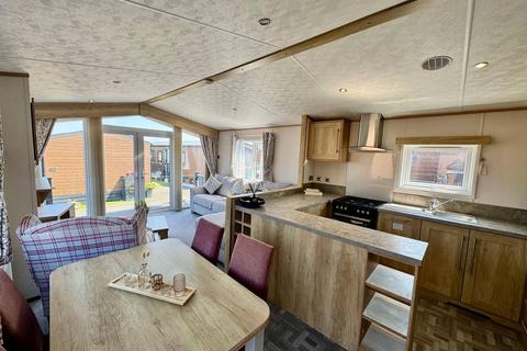 2 bedroom lodge for sale, Preston