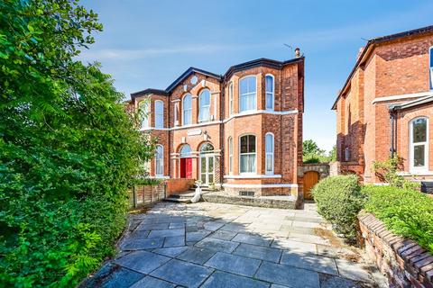 4 bedroom semi-detached house for sale, Leyland Road, Southport