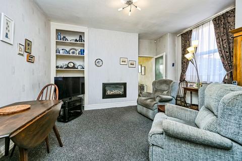 4 bedroom semi-detached house for sale, Leyland Road, Southport