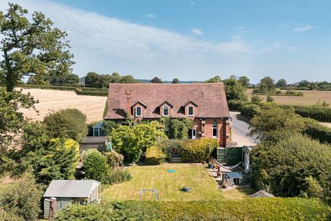 4 bedroom detached house for sale, Bickerton Road, Hampton, SY14