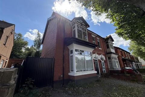 6 bedroom semi-detached house to rent, Lonsdale Road, Wolverhampton
