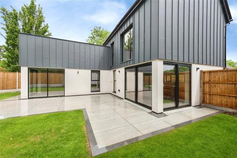 4 bedroom detached house for sale, Kingfield Green, Woking, Surrey, GU22