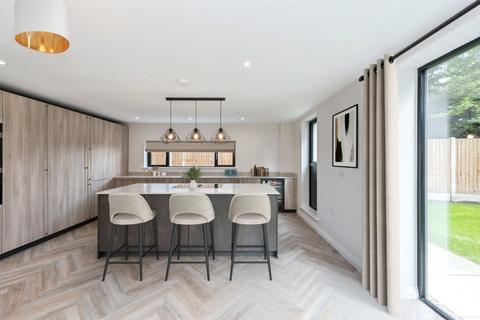 4 bedroom detached house for sale, Kingfield Green, Woking, Surrey, GU22