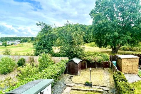 3 bedroom semi-detached house for sale, Newsome Road, Huddersfield, HD4