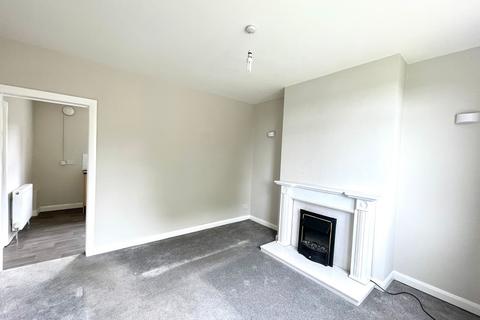 3 bedroom semi-detached house for sale, Newsome Road, Huddersfield, HD4