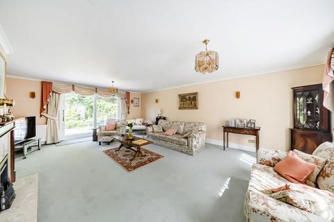 3 bedroom detached house for sale, Woodhall Drive, Pinner, HA5