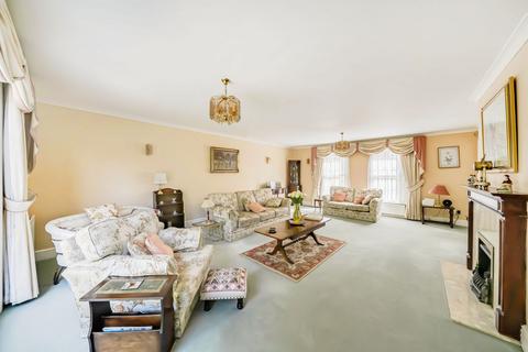 3 bedroom detached house for sale, Woodhall Drive, Pinner, HA5