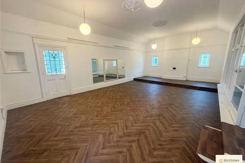 6 bedroom detached house to rent, Kingston Lane, Opposite Brunel University (Stop BJ), UB8