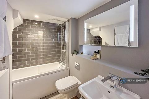 1 bedroom flat to rent, Mcdonald Road, Edinburgh, EH7