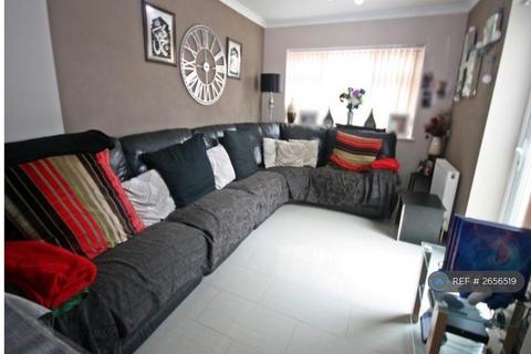 4 bedroom end of terrace house to rent, Stormount Drive, Hayes, UB3