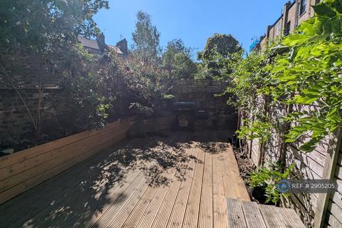 1 bedroom maisonette to rent, Queensdown Road, London, E5