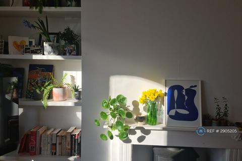 1 bedroom maisonette to rent, Queensdown Road, London, E5