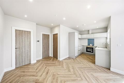 2 bedroom flat for sale, 39 Pemberton Court