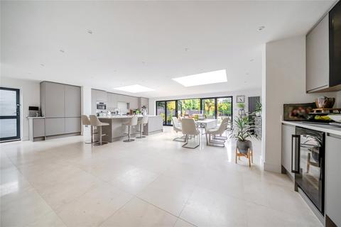 4 bedroom detached house for sale, Chislehurst Road, Bromley
