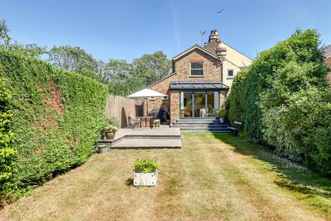 3 bedroom cottage for sale, Rayleigh Road, Benfleet SS7