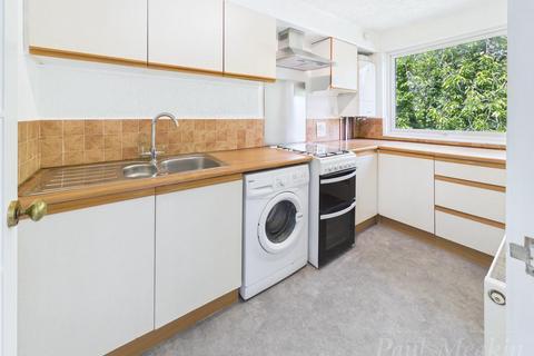 1 bedroom flat to rent, Markfield, Court Wood Lane, Croydon