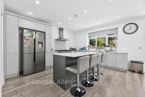 3 bedroom semi-detached bungalow for sale, Caterham Avenue, Ilford IG5