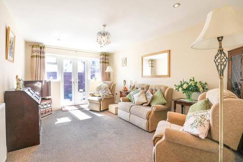 2 bedroom bungalow for sale, Normandy Close, Burton Latimer, Kettering
