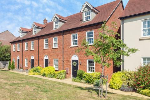 4 bedroom end of terrace house for sale, Bourton Road, Banbury