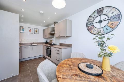 4 bedroom end of terrace house for sale, Bourton Road, Banbury