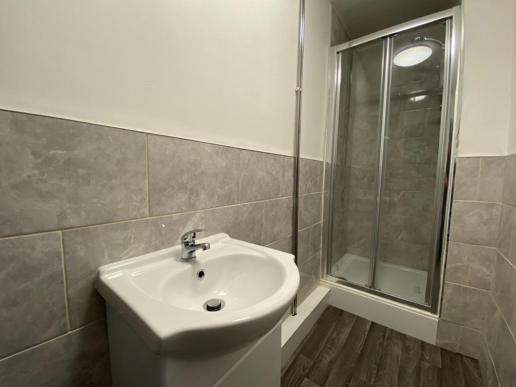 Apartment in Cardiff, Llandaff - View 5
