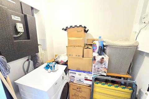 1 bedroom flat for sale, Carpenter House, Hayes, Hayes, Middlesex, UB3