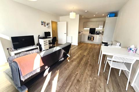 1 bedroom flat for sale, Carpenter House, Hayes, Hayes, Middlesex, UB3