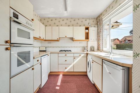 2 bedroom bungalow for sale, Galley Field, Abingdon, OX14