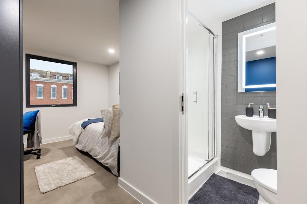 Apartment in Bristol, Stokes Croft, Broadmead - More