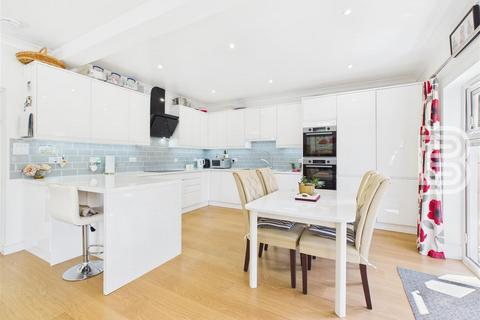 4 bedroom detached bungalow for sale, Crick Road, Rugby CV21