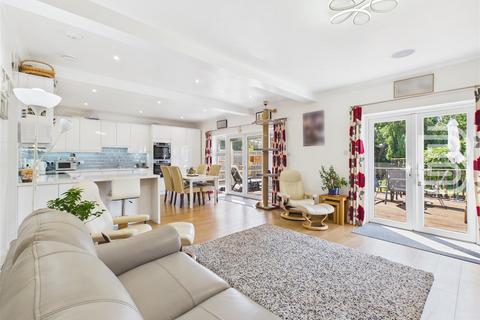 4 bedroom detached bungalow for sale, Crick Road, Rugby CV21