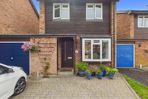 Ruscombe Gardens, Datchet, Berkshire, SL3