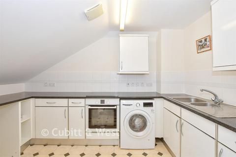 1 bedroom ground floor flat for sale, Stafford Road, Caterham, Surrey