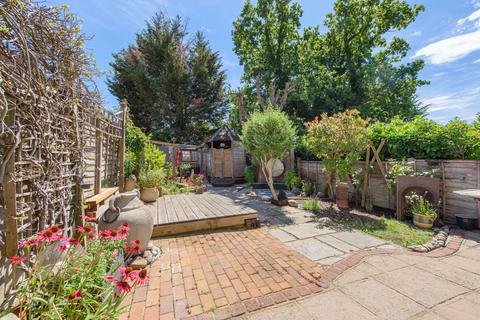 3 bedroom terraced house for sale, Woodstock Avenue, Golders Green, London, NW11