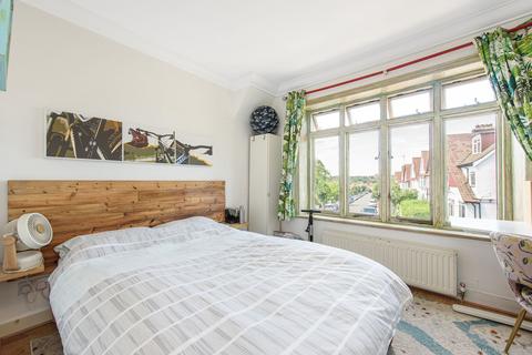 3 bedroom terraced house for sale, Woodstock Avenue, Golders Green, London, NW11