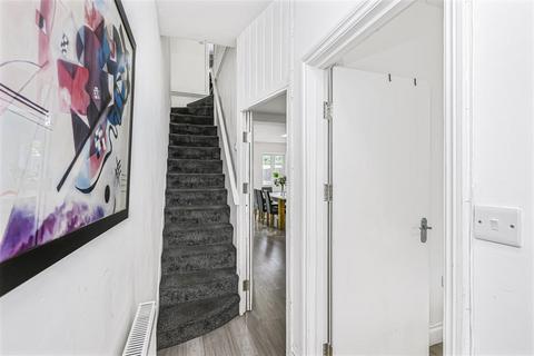 4 bedroom terraced house for sale, Farmer Road, London