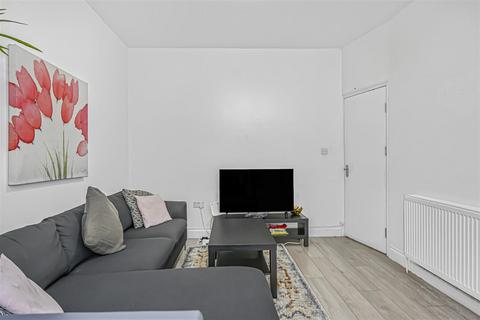 4 bedroom terraced house for sale, Farmer Road, London